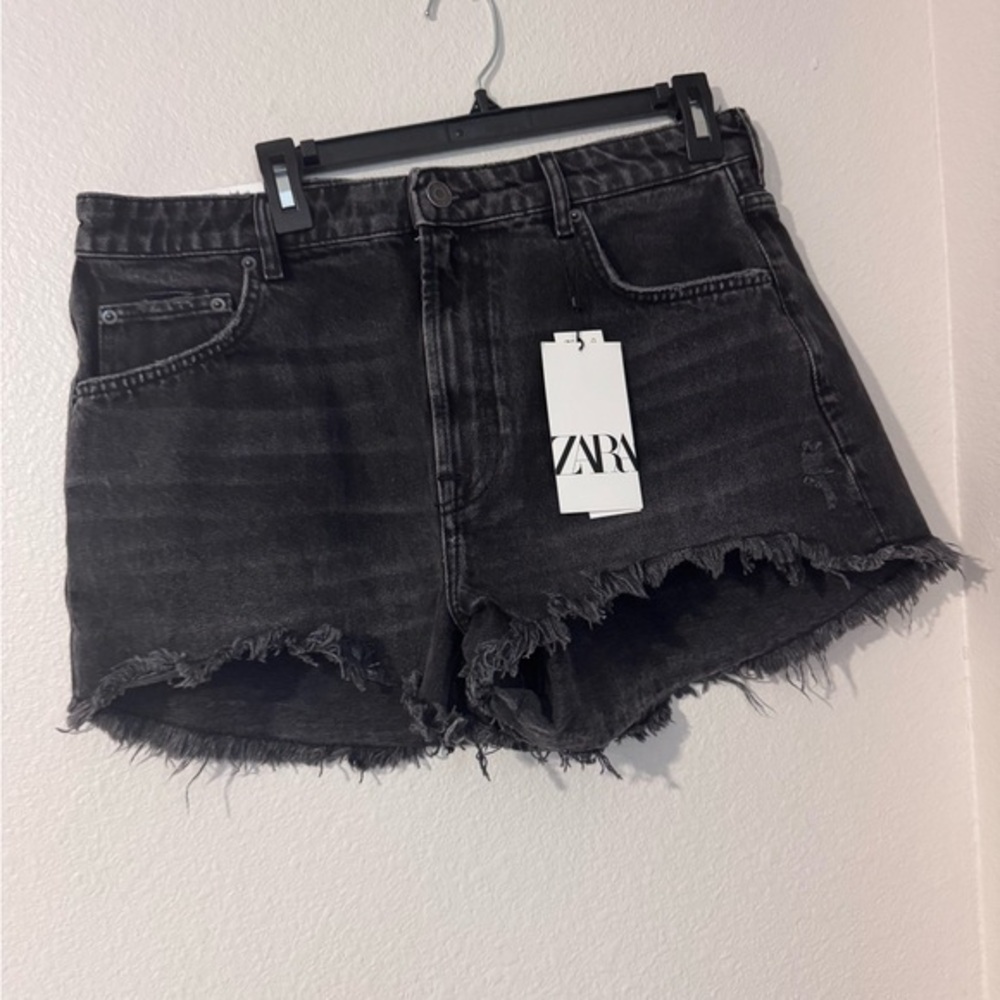NWT Zara Women's Cut Off Black Jean Shorts